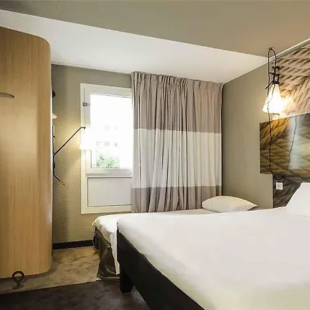 イビス パリ パルク デ エクスポジシオン 3*